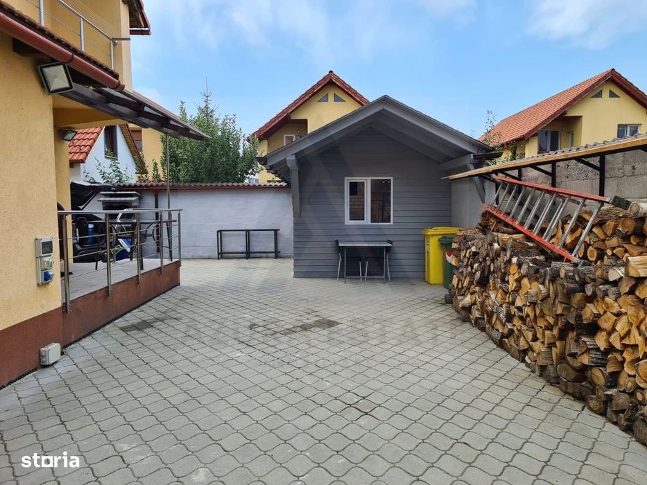 Casa moderna 4 camere echipata premium cu panorama superba in Talmaciu