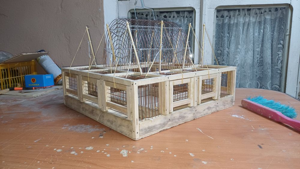 Продаётся клетка для шеглов