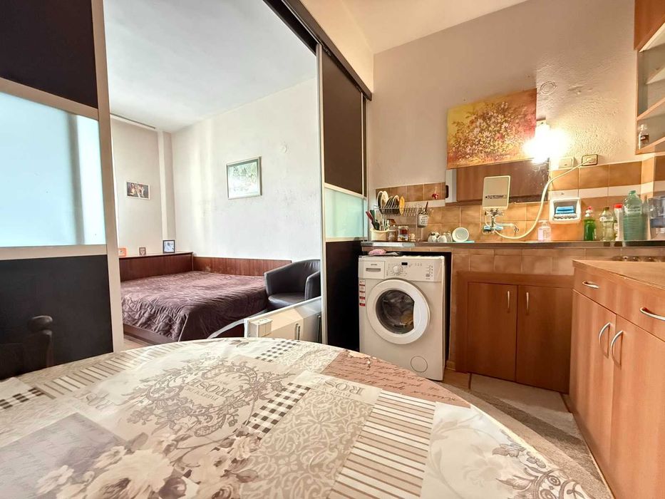 Тухлен апартамент за продажба в сграда с асансьор - Падало