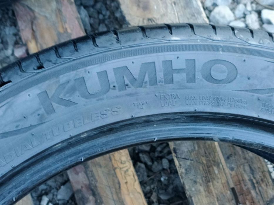 245/45/18 Kumho 4 шт