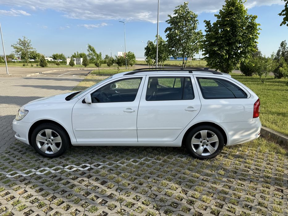 SKODA Octavia 2011 — imagine 4