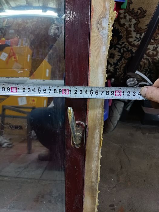 Окно дерево со стеклопакетом.