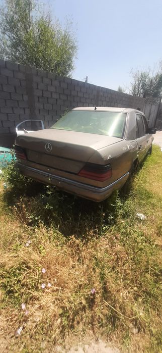 Запчасти на мерс 124