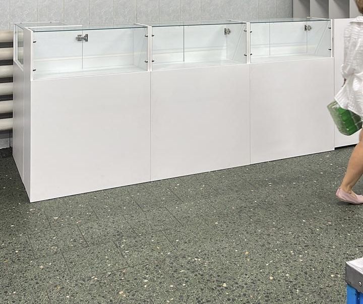 Витрины торговые