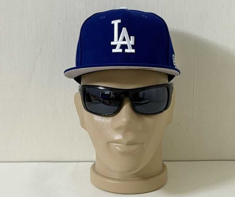 LA Los Angeles Dodgers fitted шапка с права козирка new shapka era