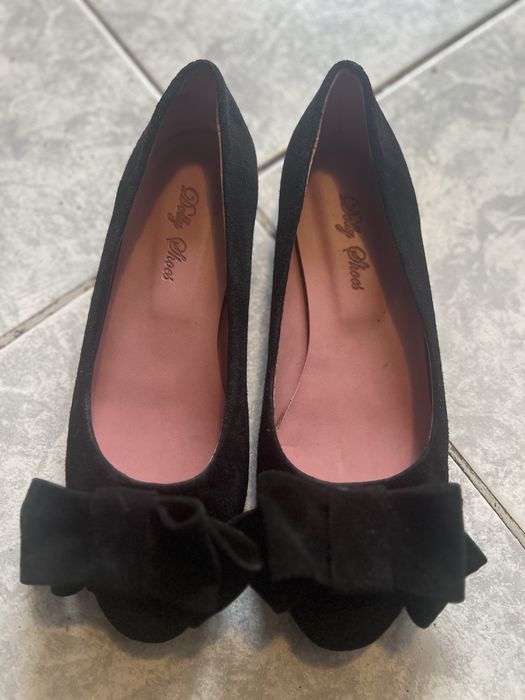 Balerini dama, 37 din piele intoarsa