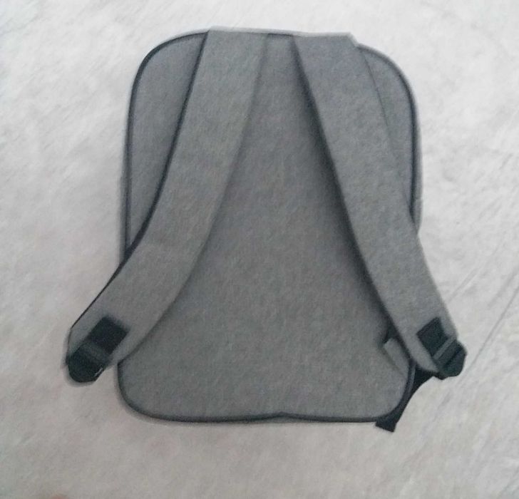 Rucsac pentru picnic echipat pentru 2 persoane cu 12 accesorii - NOU NEFOLOSIT Preț 270 lei