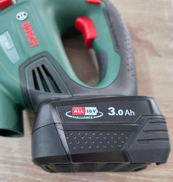 Акумулаторен прободен трион BOSCH PST 18 Li