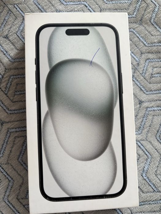 Продам айфон 15