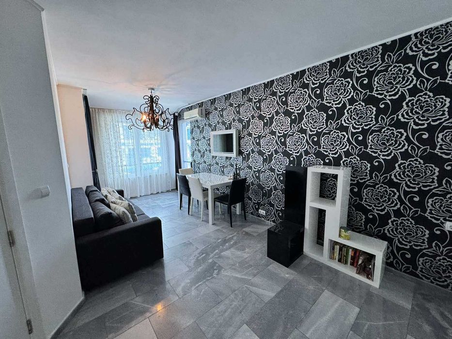 Продава се Двустаен апартамент в Поморие - 60 кв.м за 1150 €/кв.м - Снимка #1