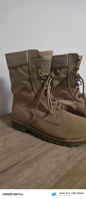 Bocanci combat piele întoarsa