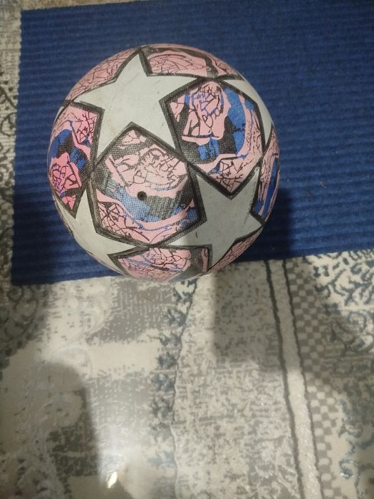 Мяч Лиги чемпионов УЕФА 2020