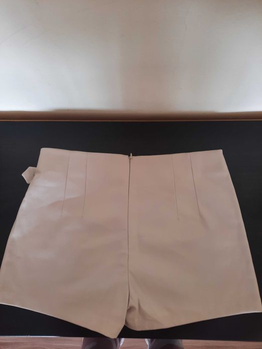 Пола панталон Bershka