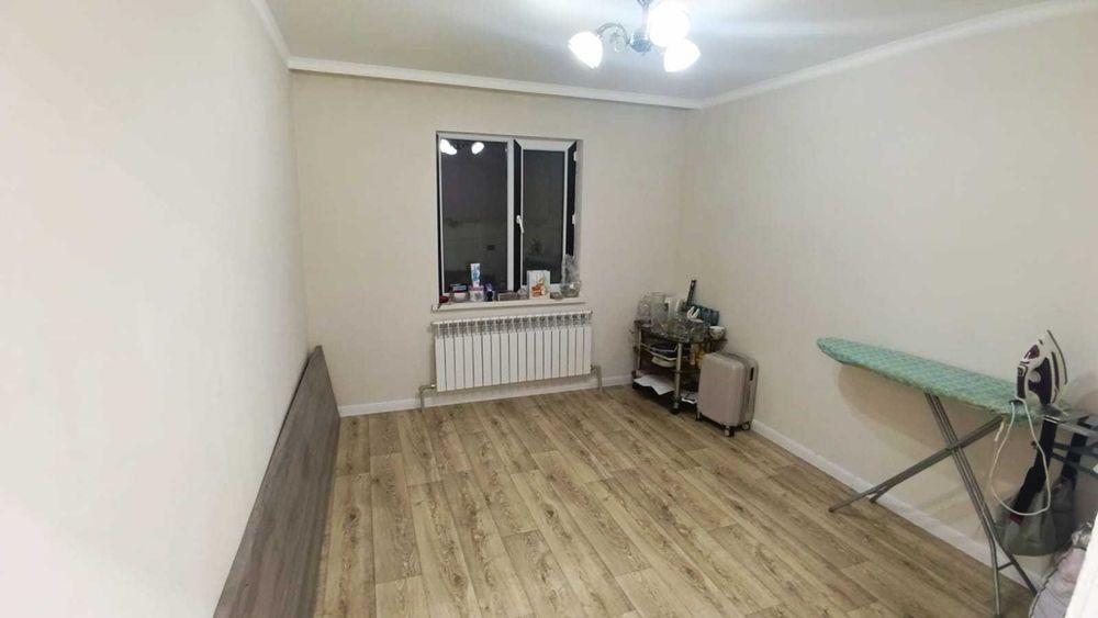 Дом в Каратале, Павел ИмпериЯ