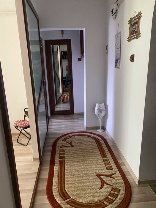 Vand apartament 2 camere cartier OBOR