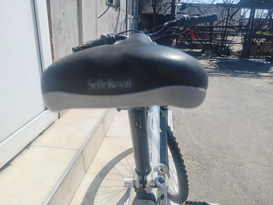 Vând bicicleta roți 26
