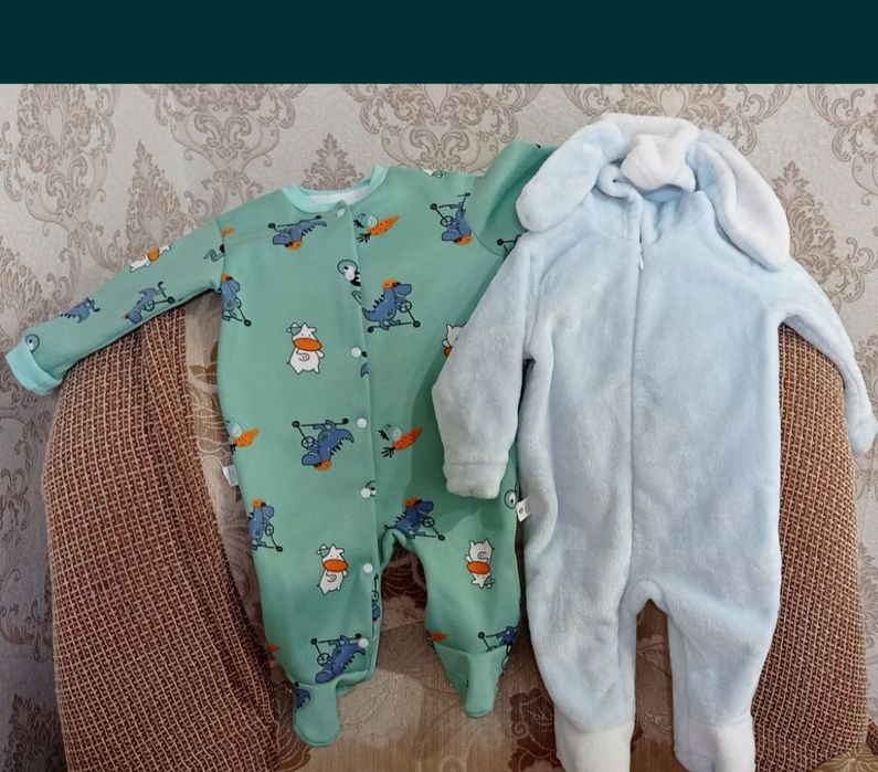 Продам комбенизоны утеплённые, состояние хорошее.