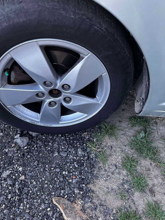 НА ЧАСТИ Toyota Avensis 2.2 D-4D (150 к.с.), 2005 г.