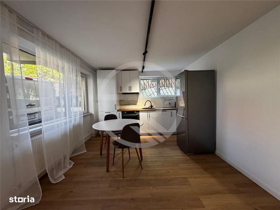 Apartament cu 3 camere,semidecomandat, 54 mp utili, situat in cartieru — fotografia 3