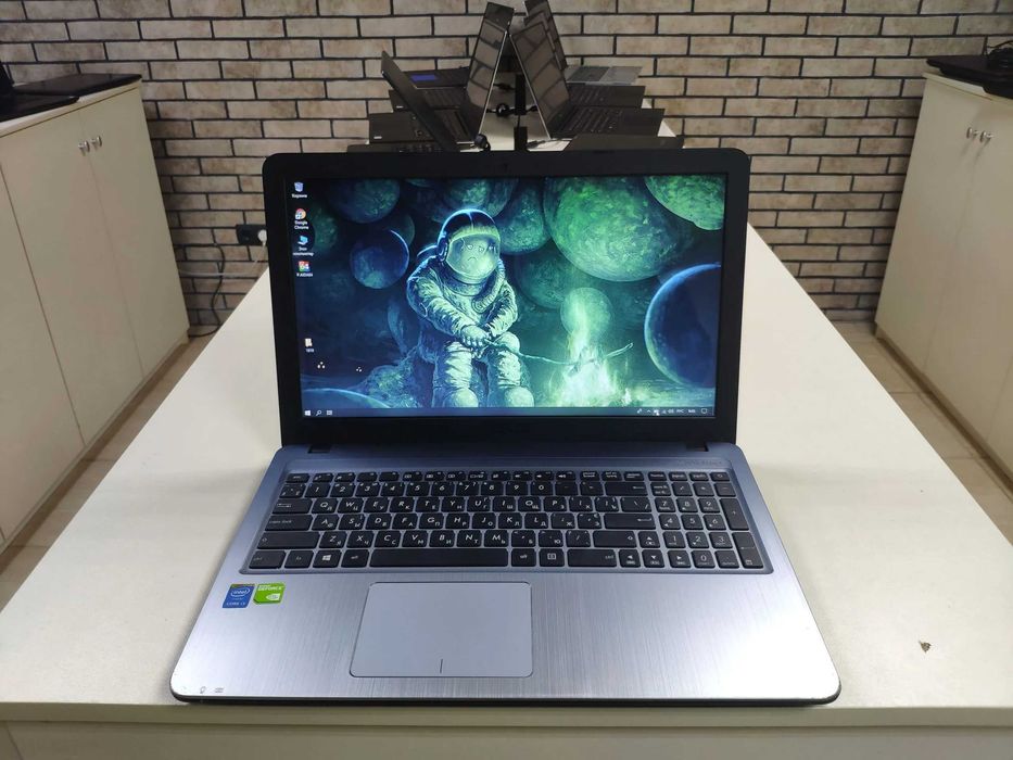 Ноутбук ASUS X540L / Core i3 / SSD / Для работы и учебы
