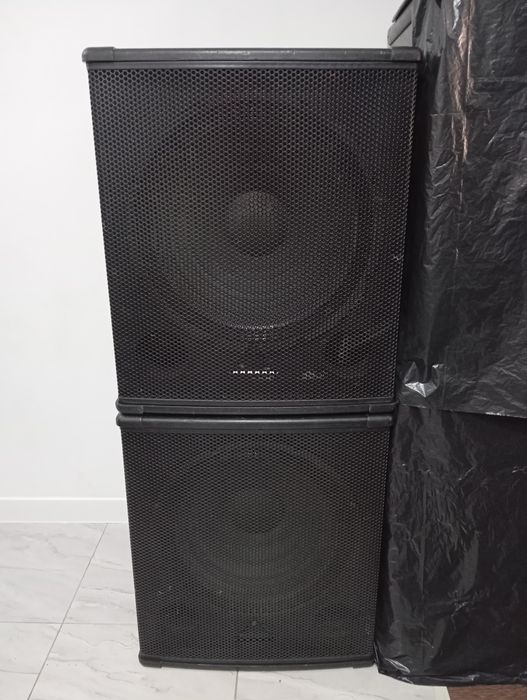Сабвуфер Behringer B1800X PRO