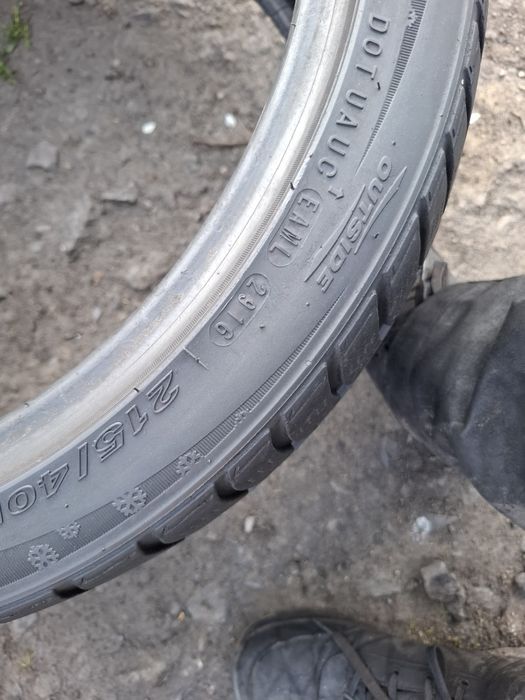 Vand 1 sau 2 anvelope 215 40 17 hankook m+s