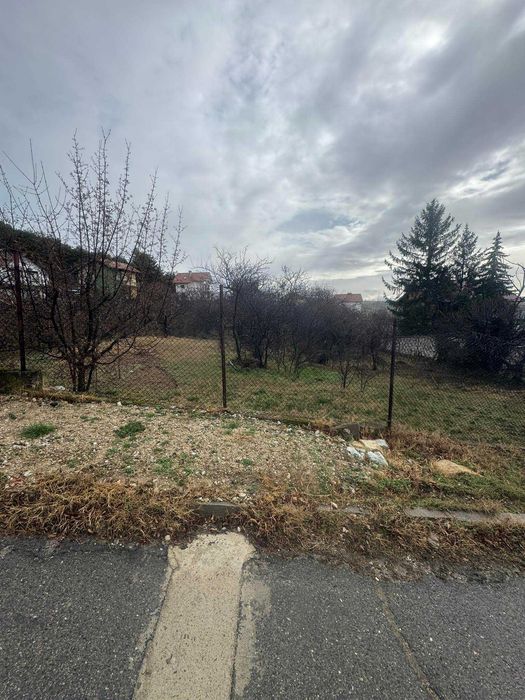 Продава се Парцел в Казанлък - 861 кв.м за 89 €/кв.м - Снимка #1