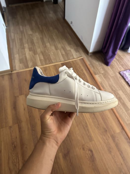 Alexander Mcqueen