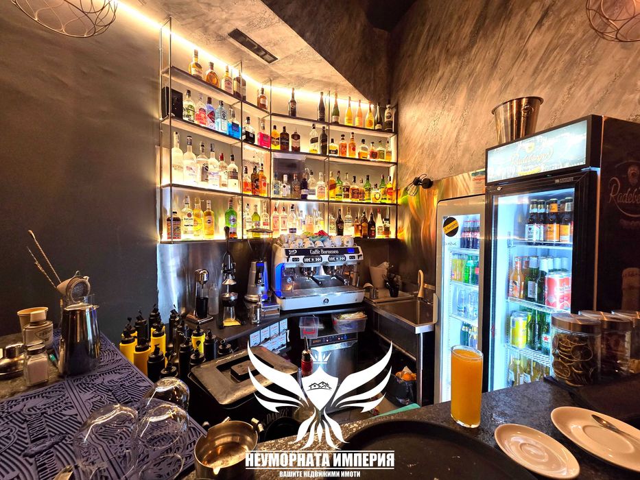 Продава се Заведение в Пловдив, Център - 45 кв.м за 306 €/кв.м - Снимка #1