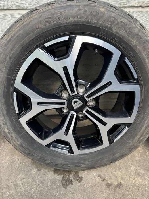 Jante 17 Dacia Duster anvelope vara Bridgestone 215/60R17 6-7mm