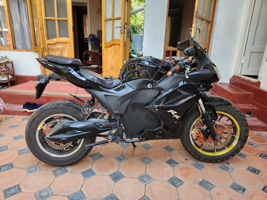 Скутер сотилади срочна