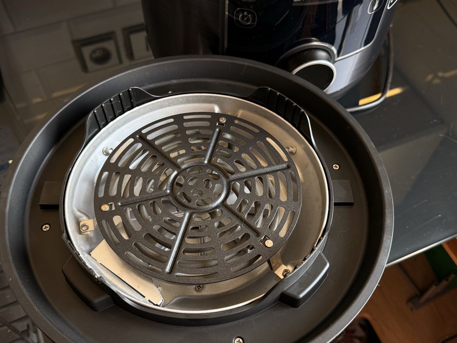 Продавам Мултикукър Tefal Turbo Cuisine & Fry 2-в-1 (7.6L)