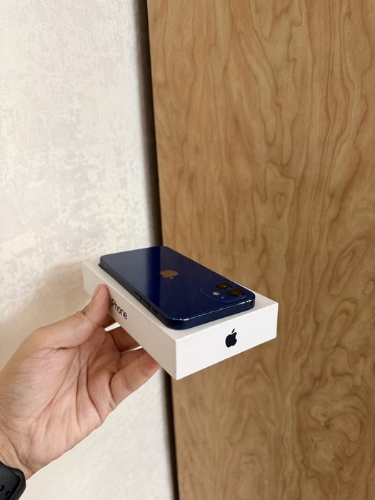 iPhone 12/128Gb - В отличном состоянии