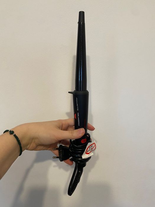 Ondulator conic de par Rowenta Karl Lagerfeld