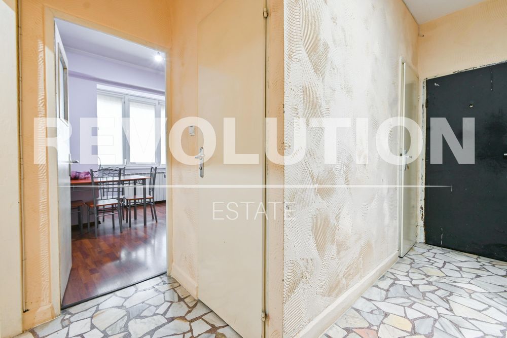 Продава се Тристаен апартамент в София, Младост 1 - 87 кв.м за 1202 €/кв.м - Снимка #9