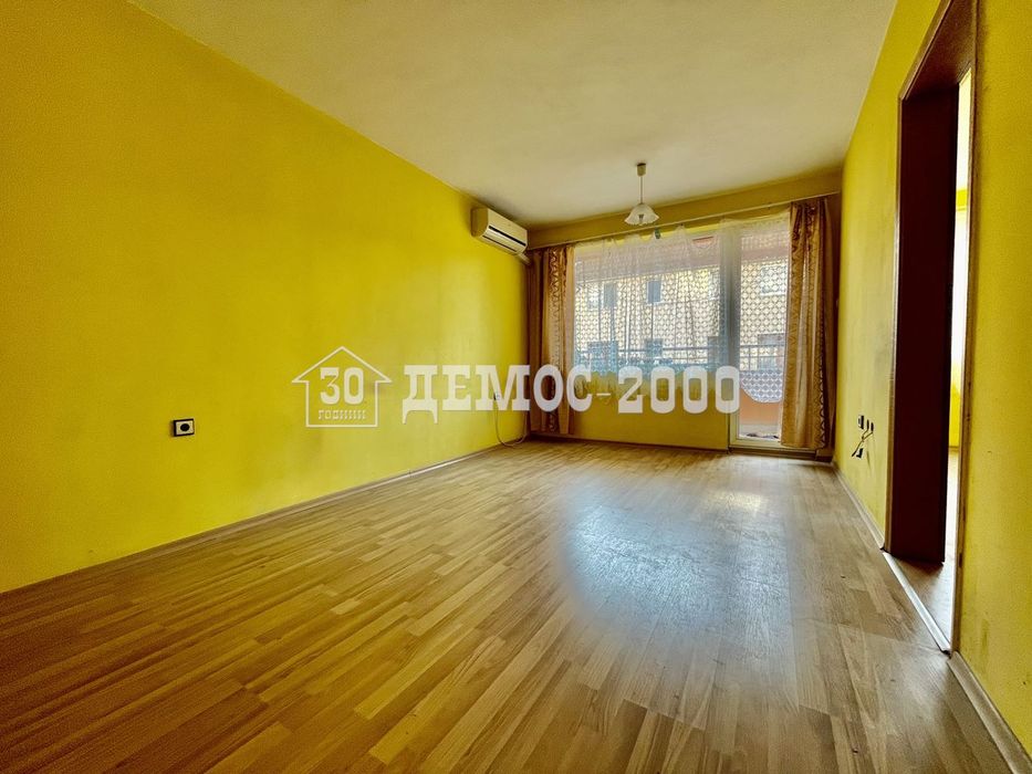 Двустаен тухлен апартамент в отличен район за инвестиция