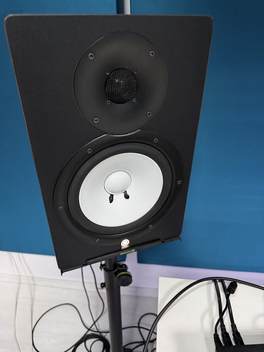 Vand moditoare de studio Yamaha HS80, nu HS8!