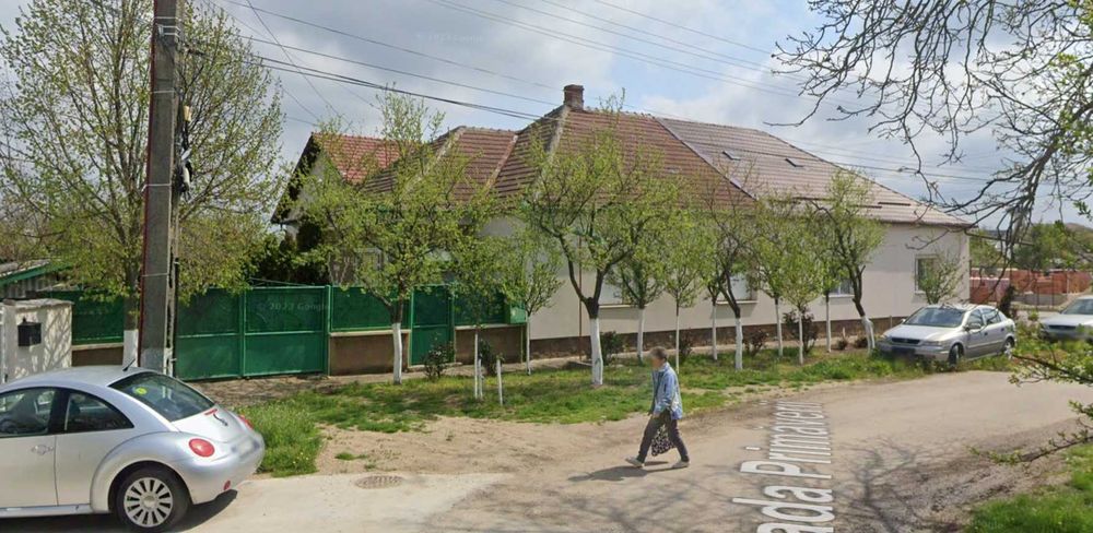 Vand casa pe malul Crisului - Chisineu-Cris, teren privat 640mp