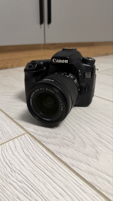 Canon EOS 70D + объектив 18–55mm STM