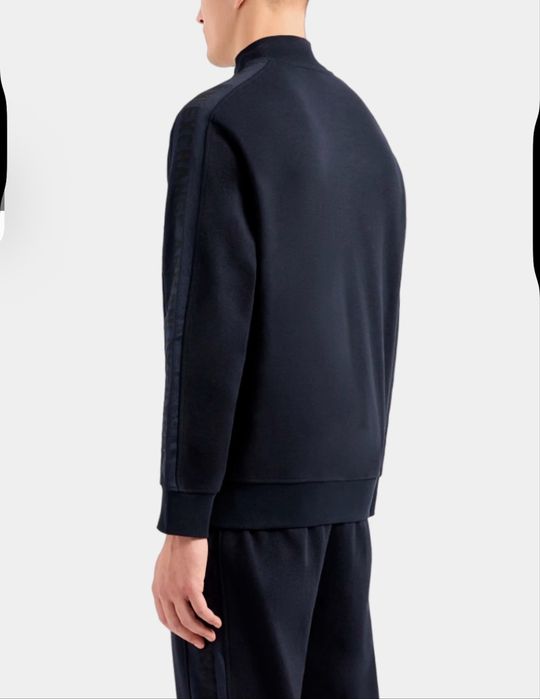 Armani exchange кофта , кардиган