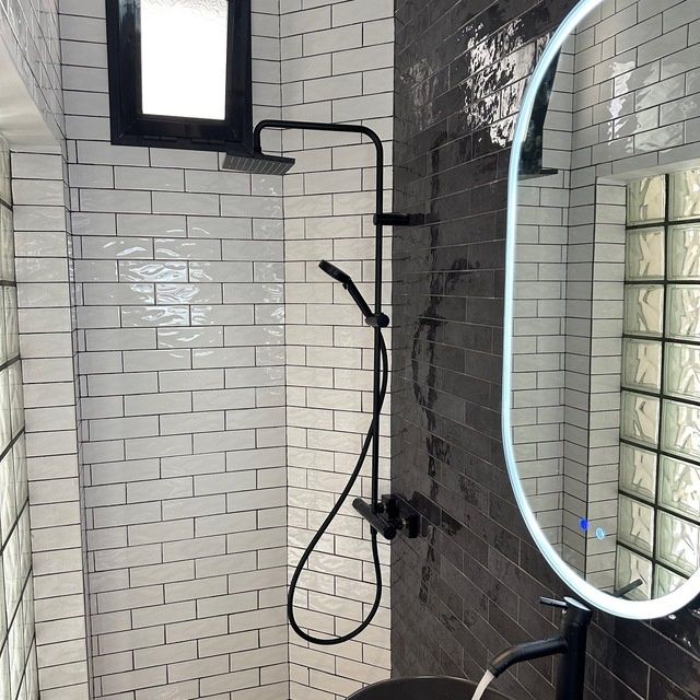 Выполняем Все виды отделочных работ электрика сантехника и.т.д