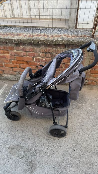 Детска количка тип куфар