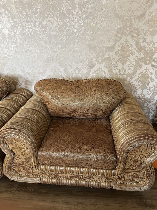 Продается диваны