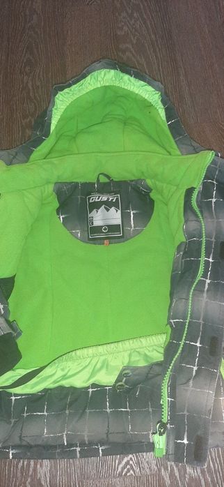 Продам детский зимний костюм