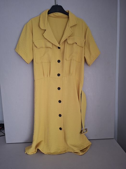 Продавам дамска рокла (нова) 20 евро