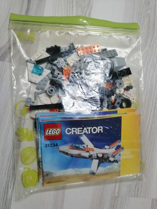LEGO Creator 3-in-1, Flyer robot, 31034