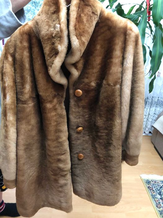 Haina mouton dore, noua, culoare cognac