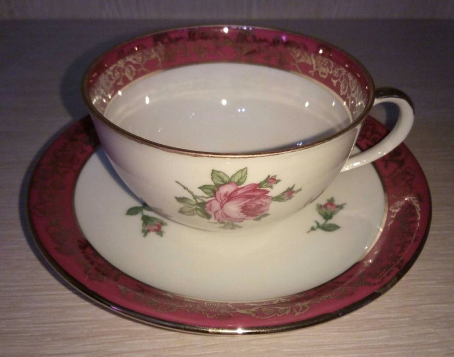 Антикварный чайный сервиз