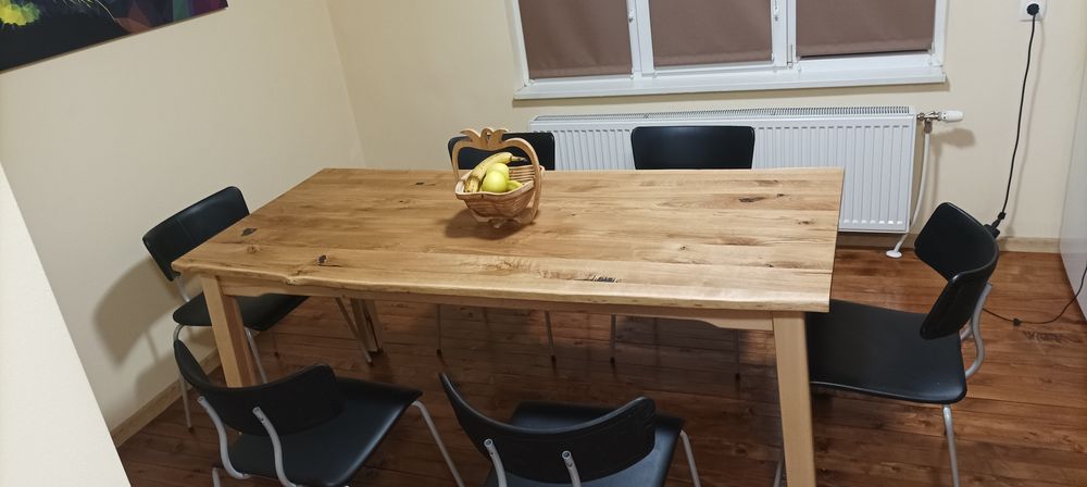 Трапезна маса масив дъб