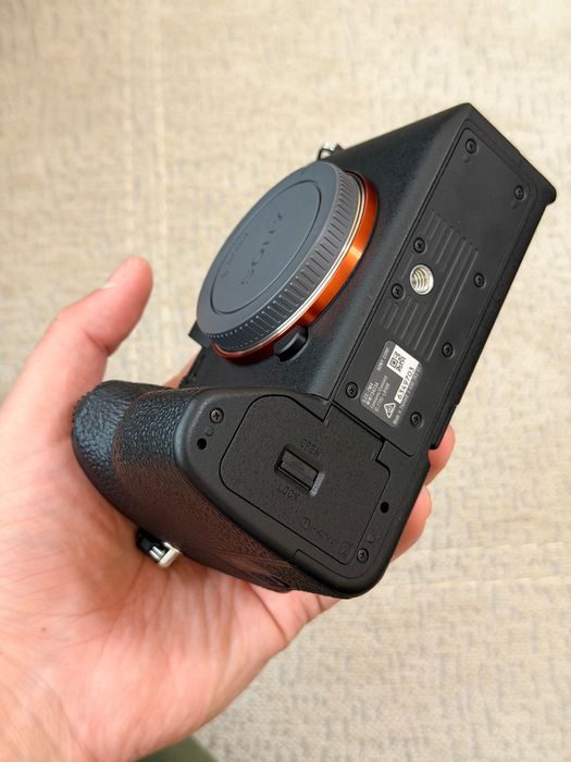 Sony A7 IV Body only